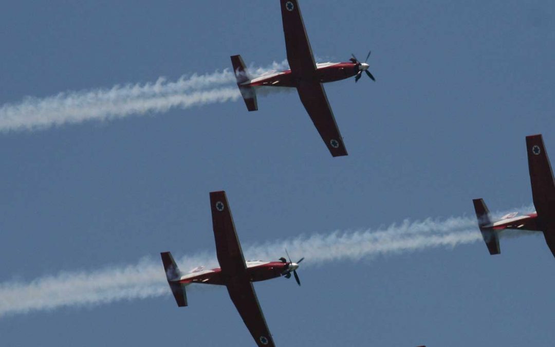 Formation Flying to Honor Veterans